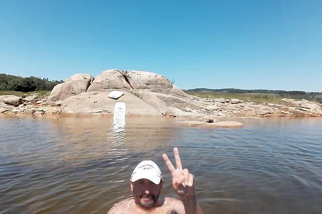 Carballo Do Xures بيت شباب